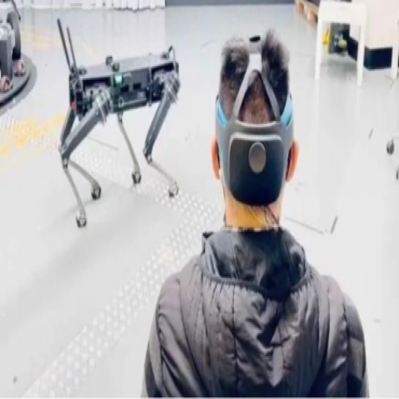 石墨烯傳感器助力“意念控制”機器人