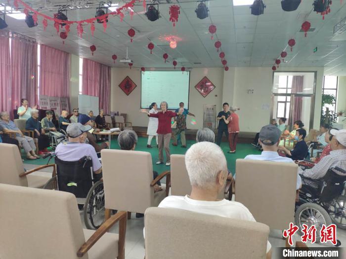 多地探路居家養(yǎng)老社區(qū)，“銀發(fā)浪潮”如何老有所依？(圖4)