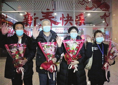 天津支援黑龍江綏化社區疫情防控專家返津(圖1)